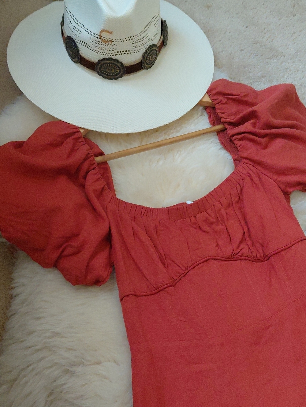 ASTR Darcy Puff Sleeve MIDI DRESS RUST XS/S - Picture 11 of 13